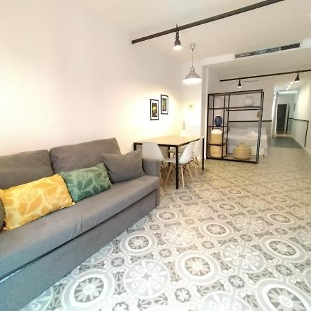 Liceu Apartments By Gaiarooms Barcelona Luaran gambar
