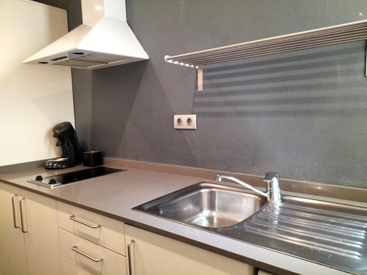 Liceu Apartments By Gaiarooms Barcelona Luaran gambar