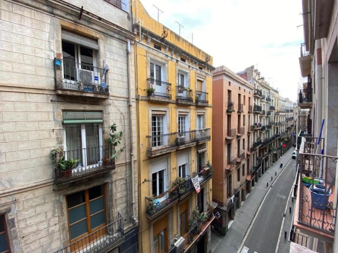 Liceu Apartments By Gaiarooms Barcelona Luaran gambar