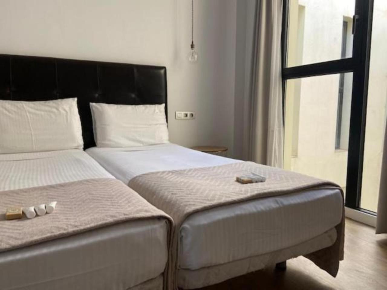 Liceu Apartments By Gaiarooms Barcelona Luaran gambar